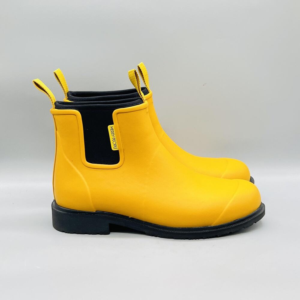 Merry People Boots Men 8 Yellow Rubber Bobbi Chelsea Ankle Waterproof Rain Shoes